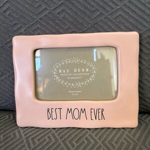 NEW Rae Dunn "Best Mom Ever" 5" x 7" Ceramic Photo Frame - Farmhouse Decor PINK